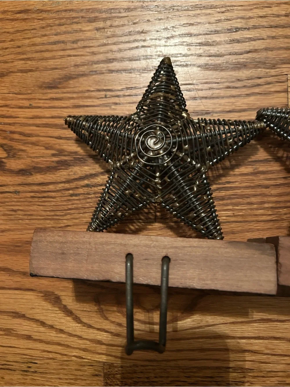 Crate & Barrel Holiday/Christmas/Xmas Metal Star Stocking Hangers W/ Wood Base